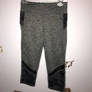 Grey and white 3/4 leggings